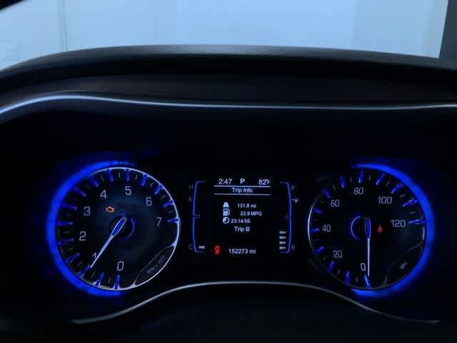 Thumbnail: 2017 Chrysler Pacifica - 31