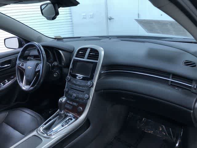 Thumbnail: 2013 Chevrolet Malibu - 24