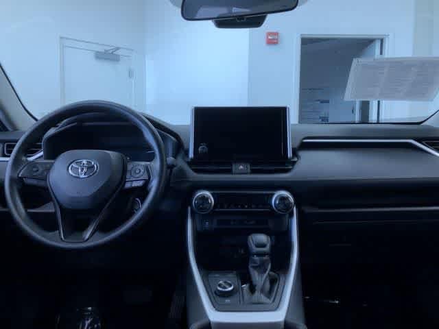 Thumbnail: 2025 Toyota RAV4 - 17