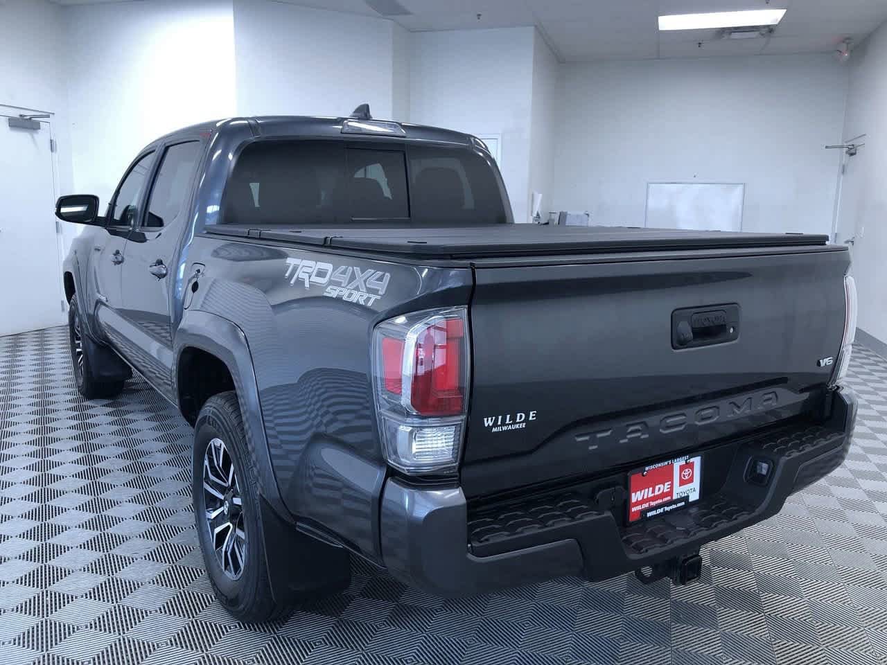 Thumbnail: 2022 Toyota Tacoma - 4