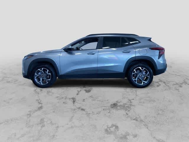 Thumbnail: 2025 Chevrolet Trax - 7