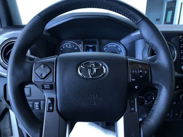 Thumbnail: 2022 Toyota Tacoma - 17