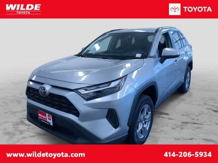 Shop 2025 Toyota RAV4 Hybrid XLE Sport Utility For Sale Milwaukee, Wisconsin