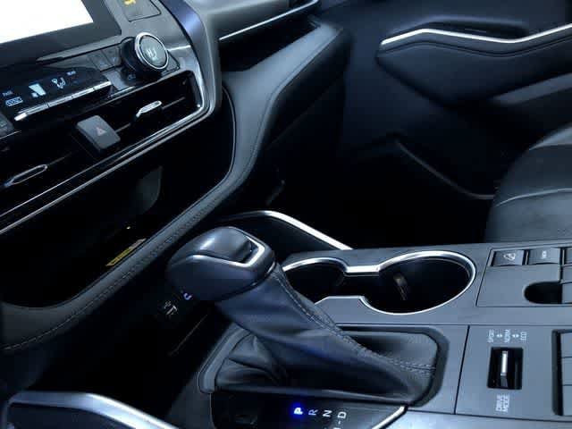 Thumbnail: 2023 Toyota Highlander - 31