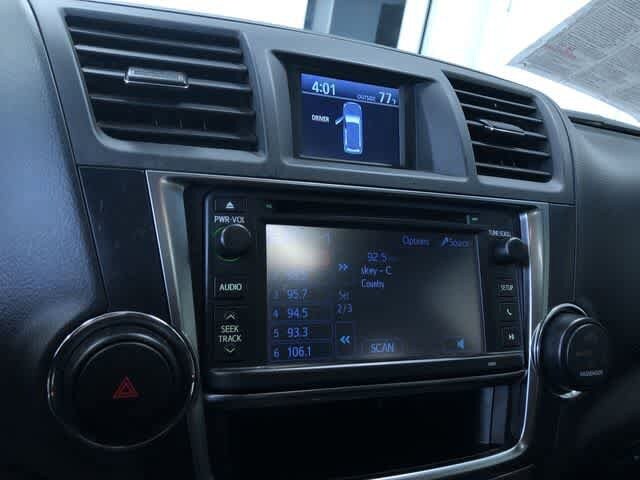 Thumbnail: 2013 Toyota Highlander - 33