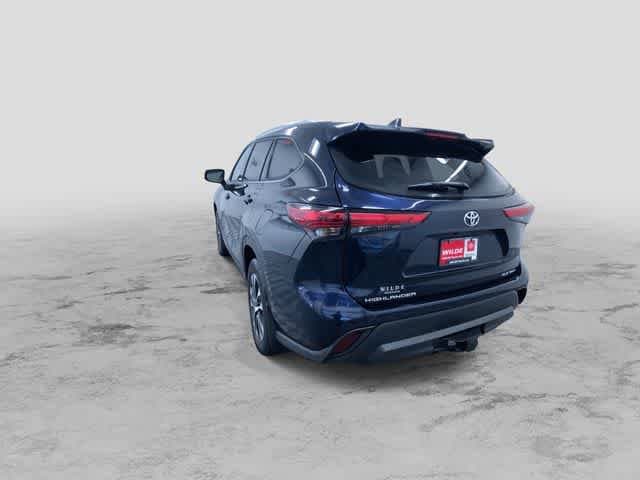 Thumbnail: 2021 Toyota Highlander - 7
