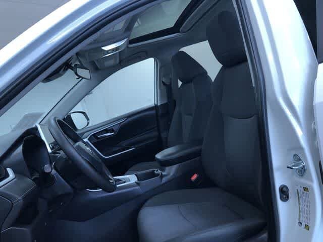 Thumbnail: 2025 Toyota RAV4 - 18