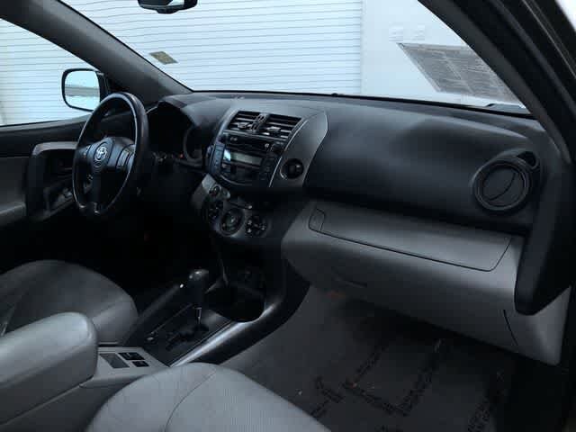 Thumbnail: 2010 Toyota RAV4 - 18