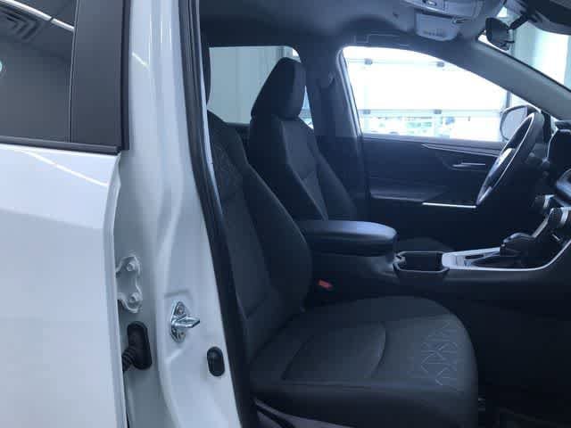 Thumbnail: 2023 Toyota RAV4 - 14