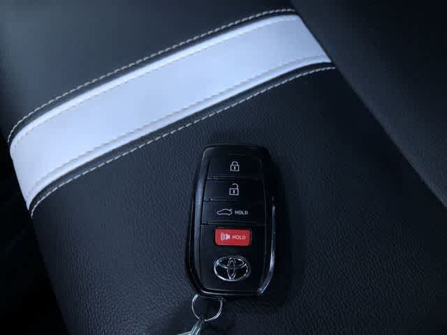 Thumbnail: 2025 Toyota Camry - 31