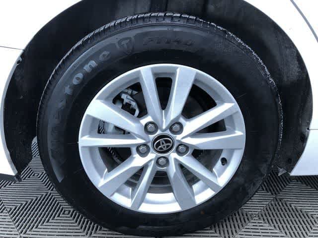 Thumbnail: 2025 Toyota Camry - 17