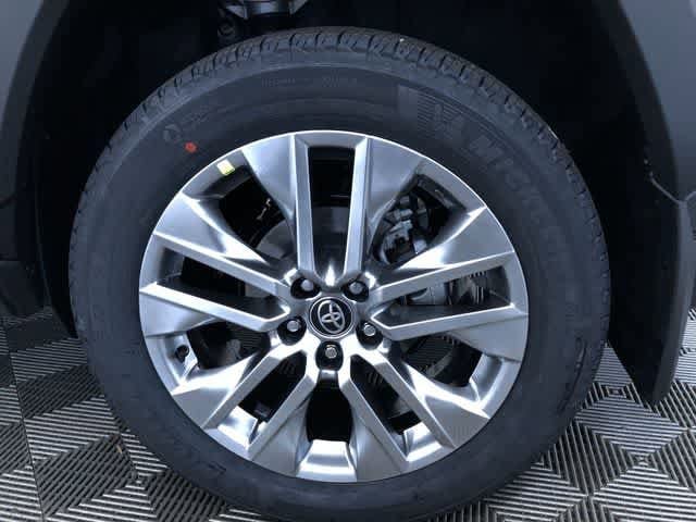 Thumbnail: 2025 Toyota RAV4 - 16