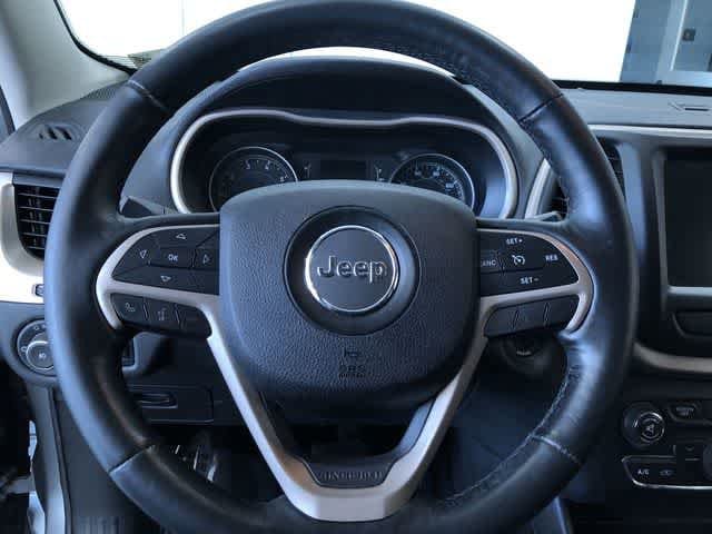 Thumbnail: 2015 Jeep Cherokee - 17