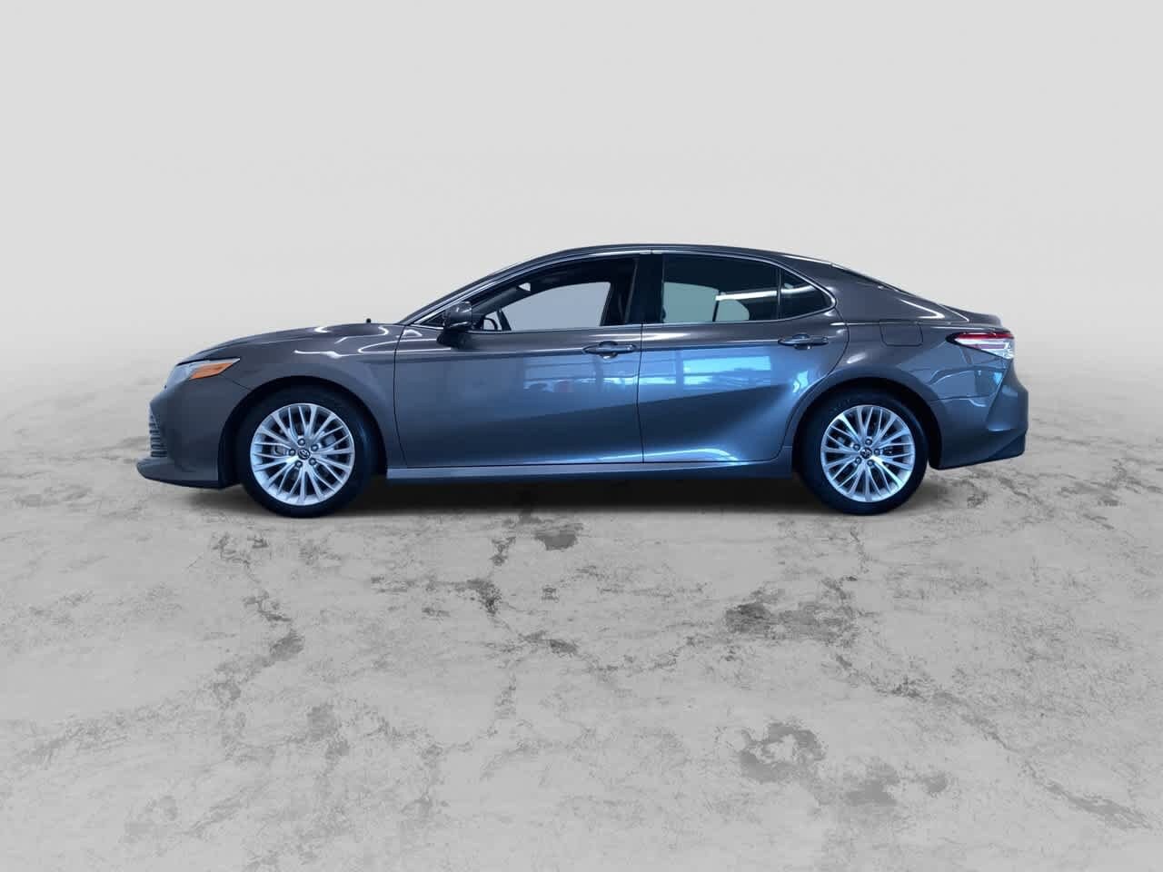 Thumbnail: 2018 Toyota Camry - 6