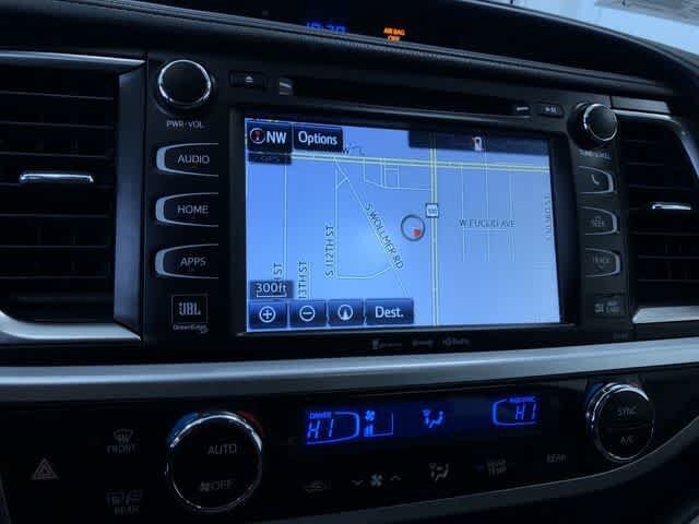 Thumbnail: 2016 Toyota Highlander - 32