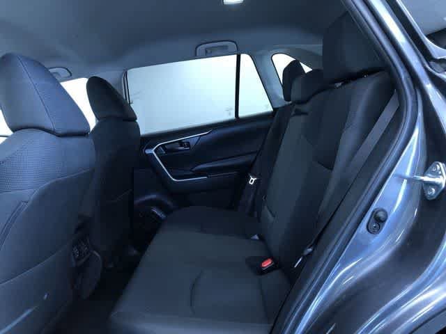 2025 Toyota RAV4 LE - Photo 20