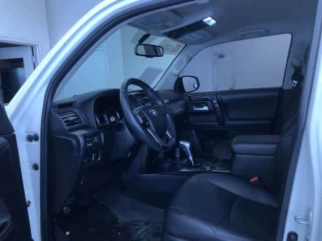 Thumbnail: 2017 Toyota 4Runner - 11