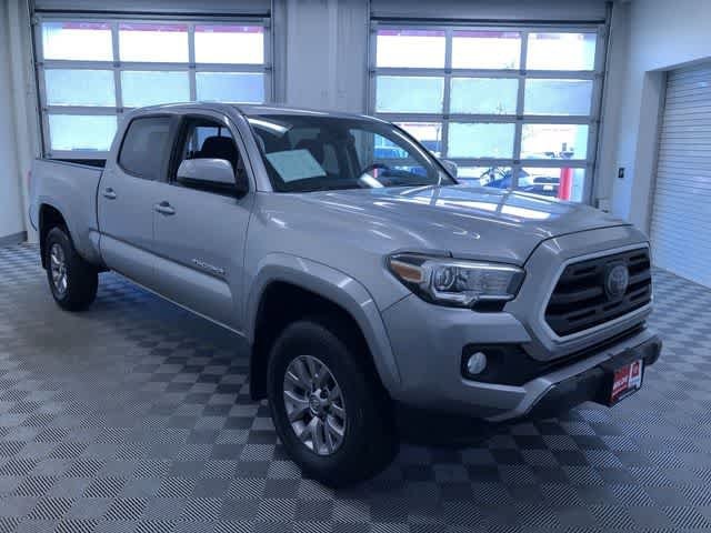 Thumbnail: 2018 Toyota Tacoma - 8
