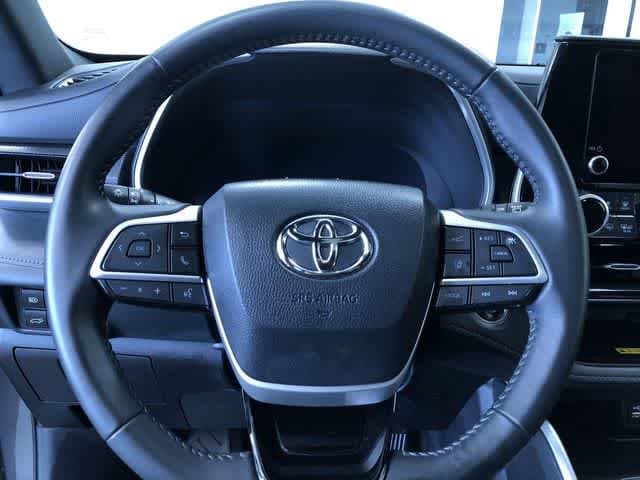Thumbnail: 2025 Toyota Highlander - 24