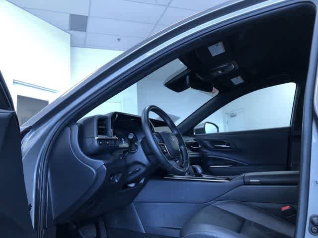 Thumbnail: 2025 Toyota Crown - 10