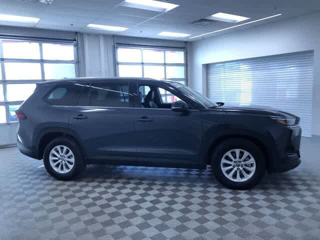 Thumbnail: 2025 Toyota Grand Highlander - 35