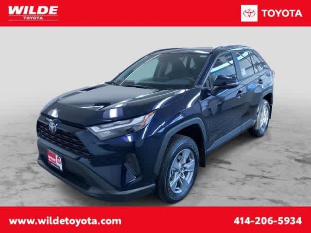 2025 Toyota RAV4 XLE's photo