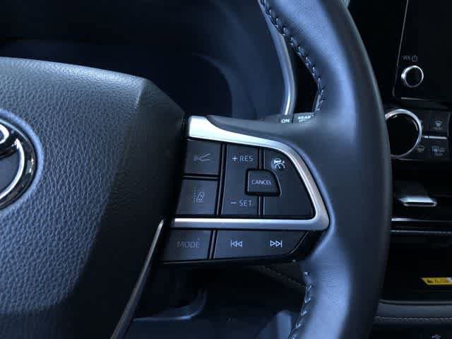 Thumbnail: 2025 Toyota Highlander - 27