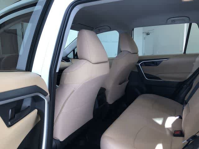 Thumbnail: 2019 Toyota RAV4 - 11