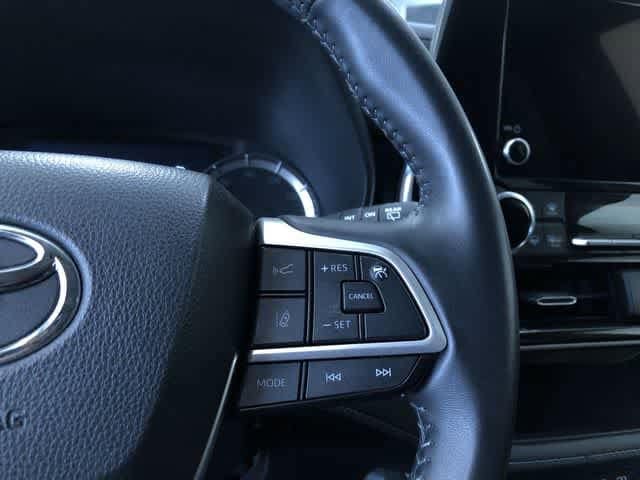 Thumbnail: 2024 Toyota Highlander - 20