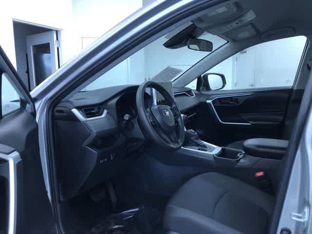 Thumbnail: 2024 Toyota RAV4 - 10