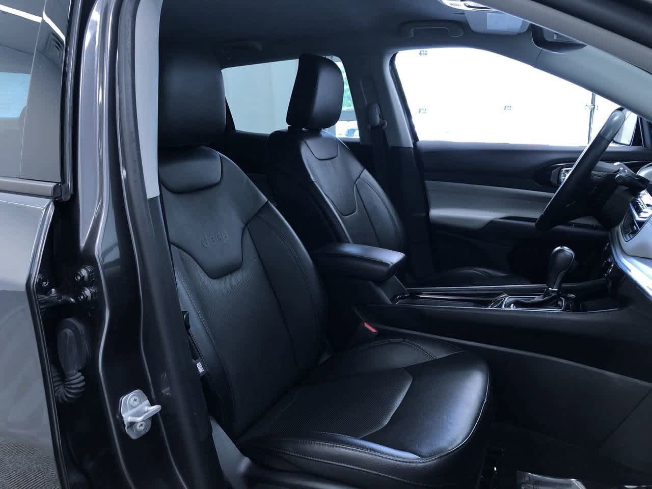 Thumbnail: 2022 Jeep Compass - 21