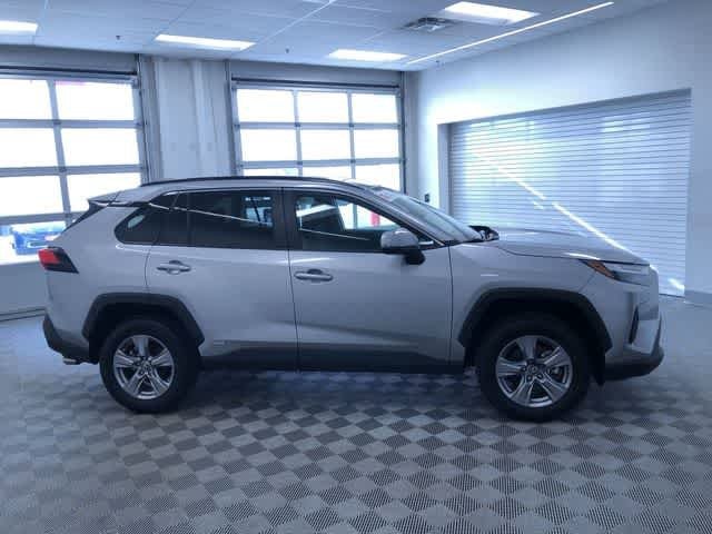 Thumbnail: 2025 Toyota RAV4 - 35