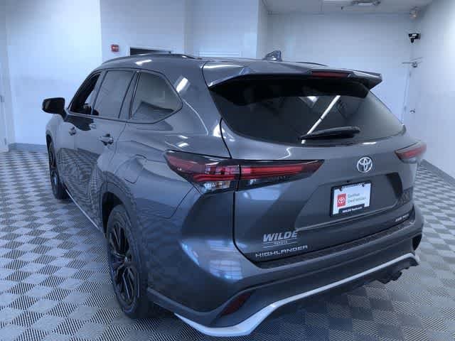 Thumbnail: 2025 Toyota Highlander - 12