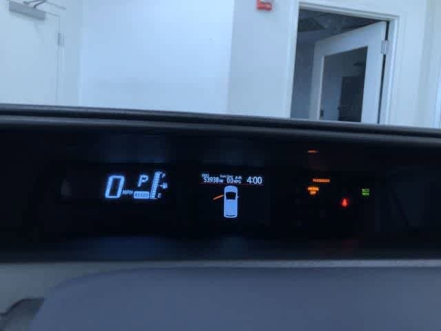 Thumbnail: 2015 Toyota Prius c - 30