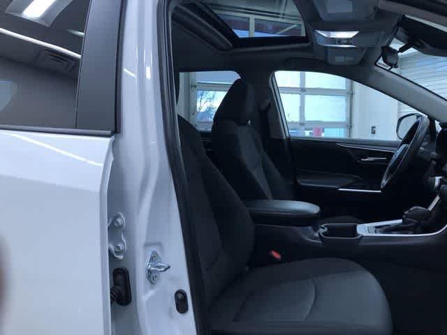 Thumbnail: 2025 Toyota RAV4 - 22