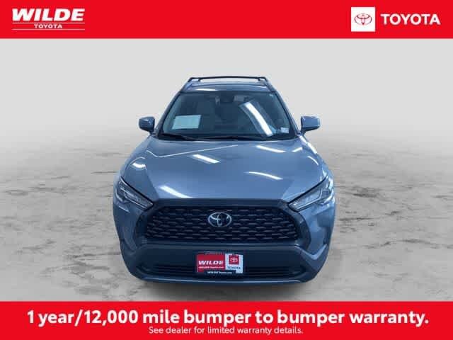 2022 Toyota Corolla Cross LE photo 4