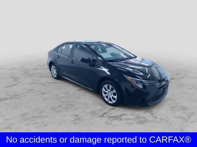2024 Toyota Corolla LE photo 3