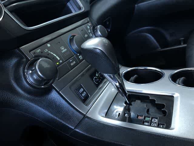 Thumbnail: 2013 Toyota Highlander - 34