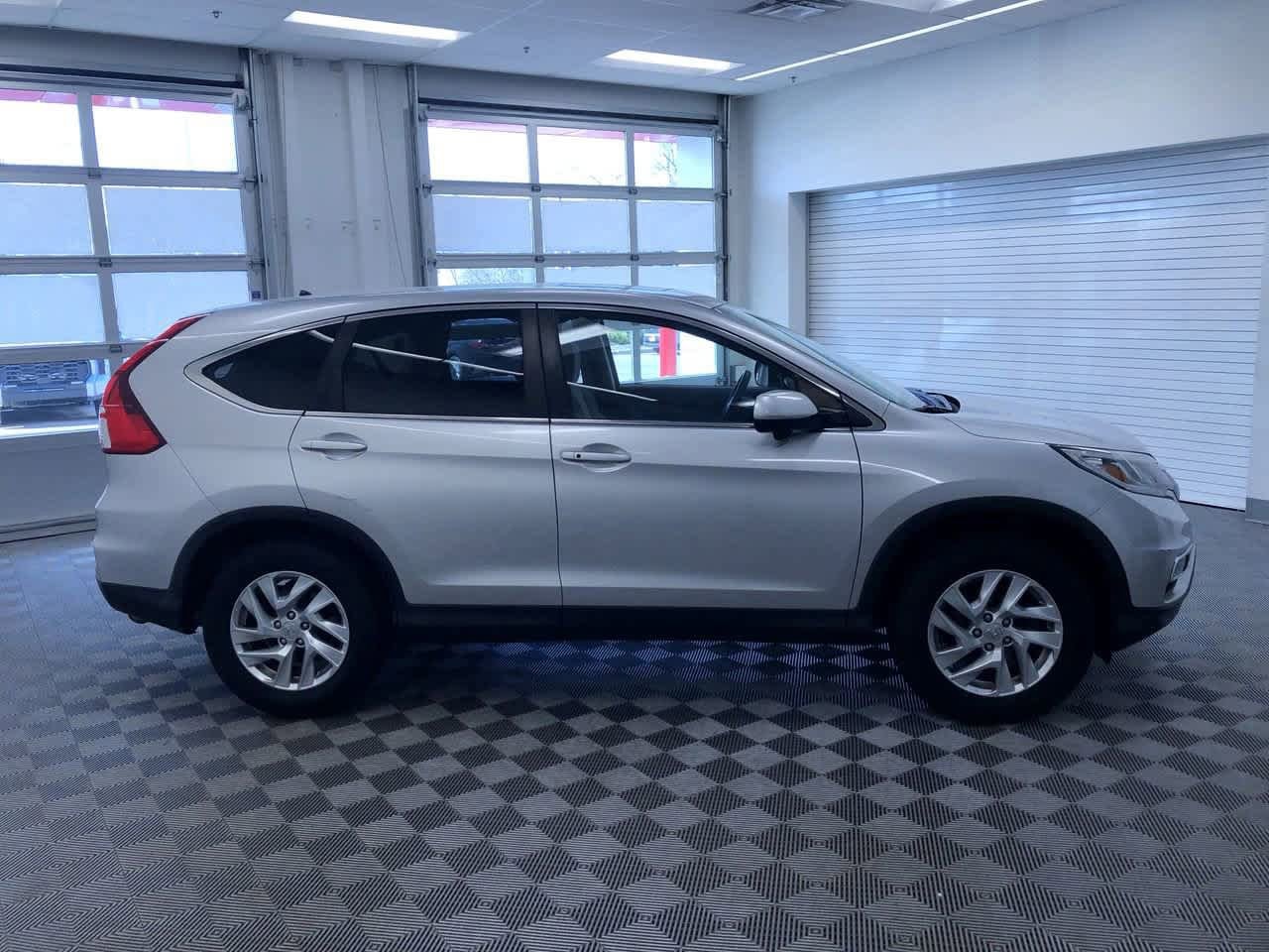2015 Honda CR-V EX 32