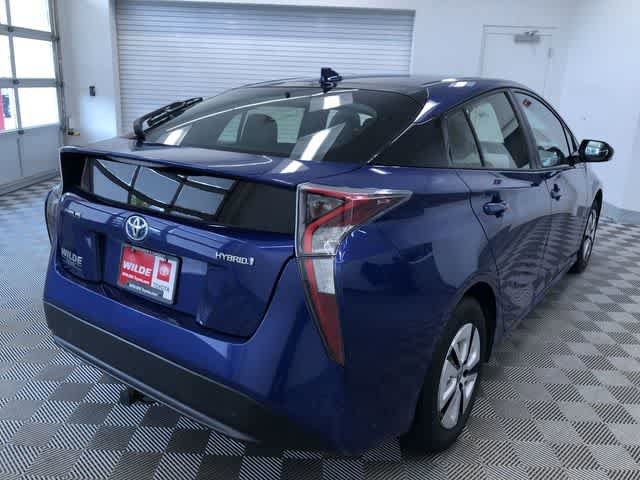 Thumbnail: 2016 Toyota Prius - 33