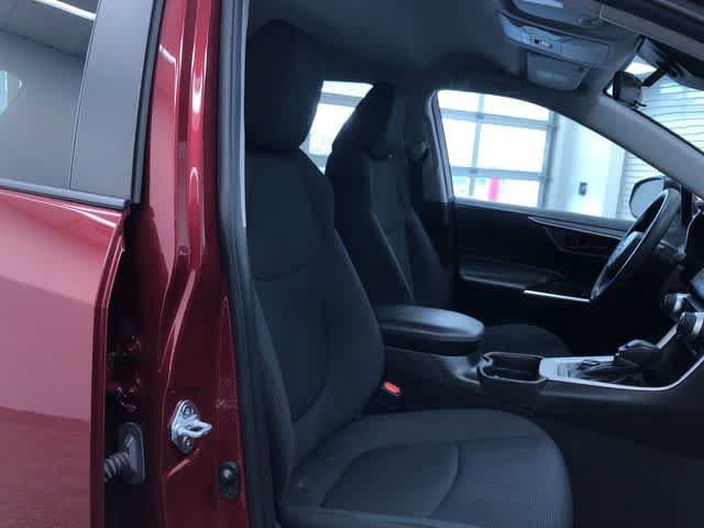 Thumbnail: 2021 Toyota RAV4 - 22