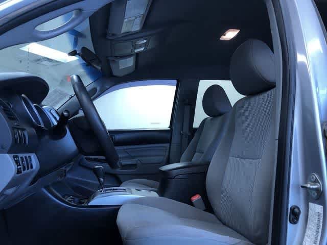 Thumbnail: 2014 Toyota Tacoma - 11