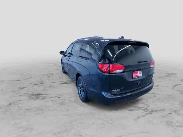 Thumbnail: 2019 Chrysler Pacifica - 8