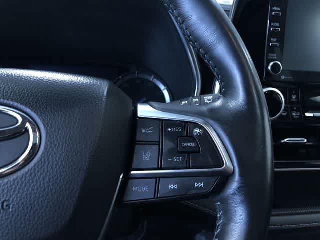 Thumbnail: 2020 Toyota Highlander - 28