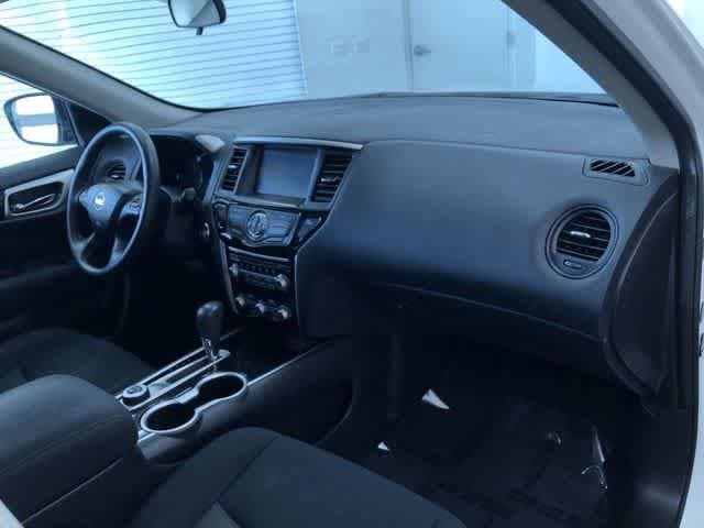 Thumbnail: 2017 Nissan Pathfinder - 23