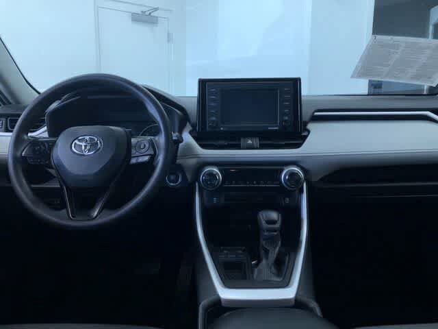 Thumbnail: 2021 Toyota RAV4 - 21
