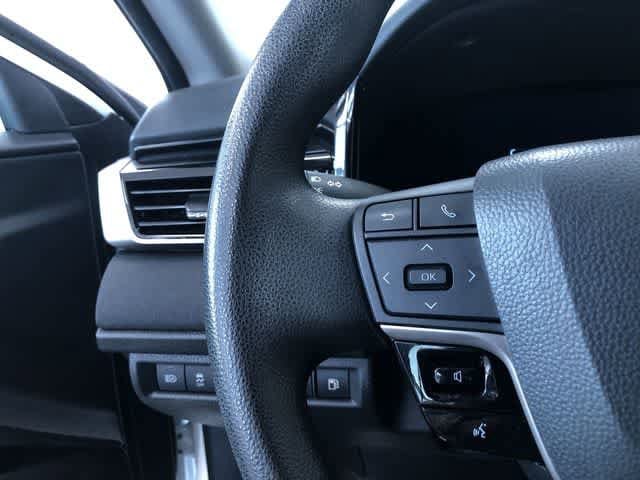 Thumbnail: 2025 Toyota Camry - 18