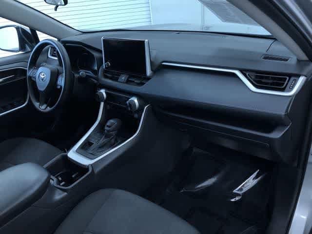 Thumbnail: 2025 Toyota RAV4 - 23