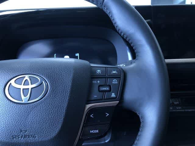 Thumbnail: 2023 Toyota Crown - 28