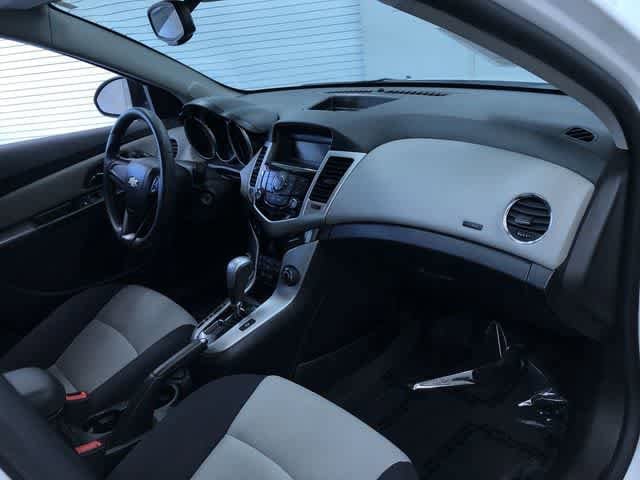 Thumbnail: 2013 Chevrolet Cruze - 23